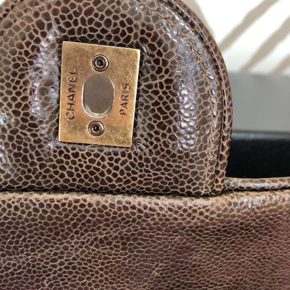 Chanel - Picture 5 of 16